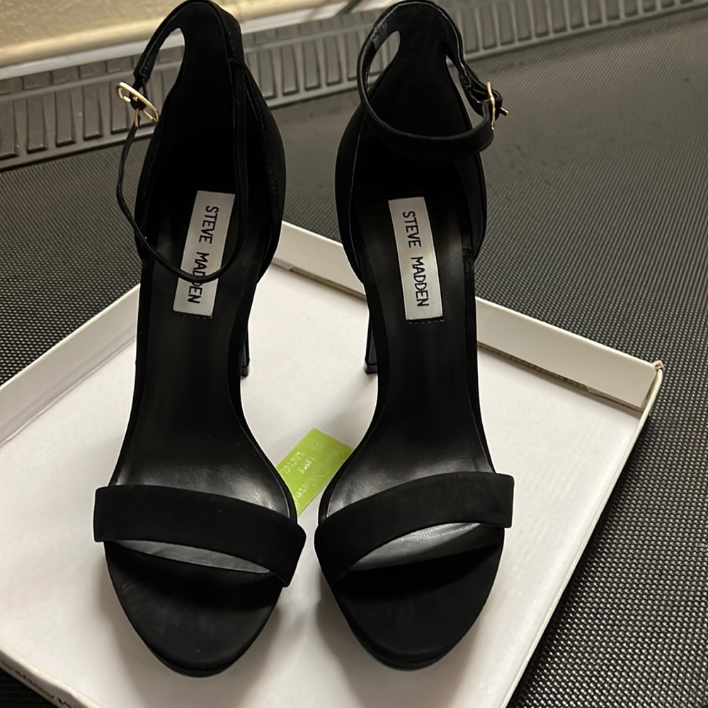 Steve Madden Starlet Black Nubuck Heels